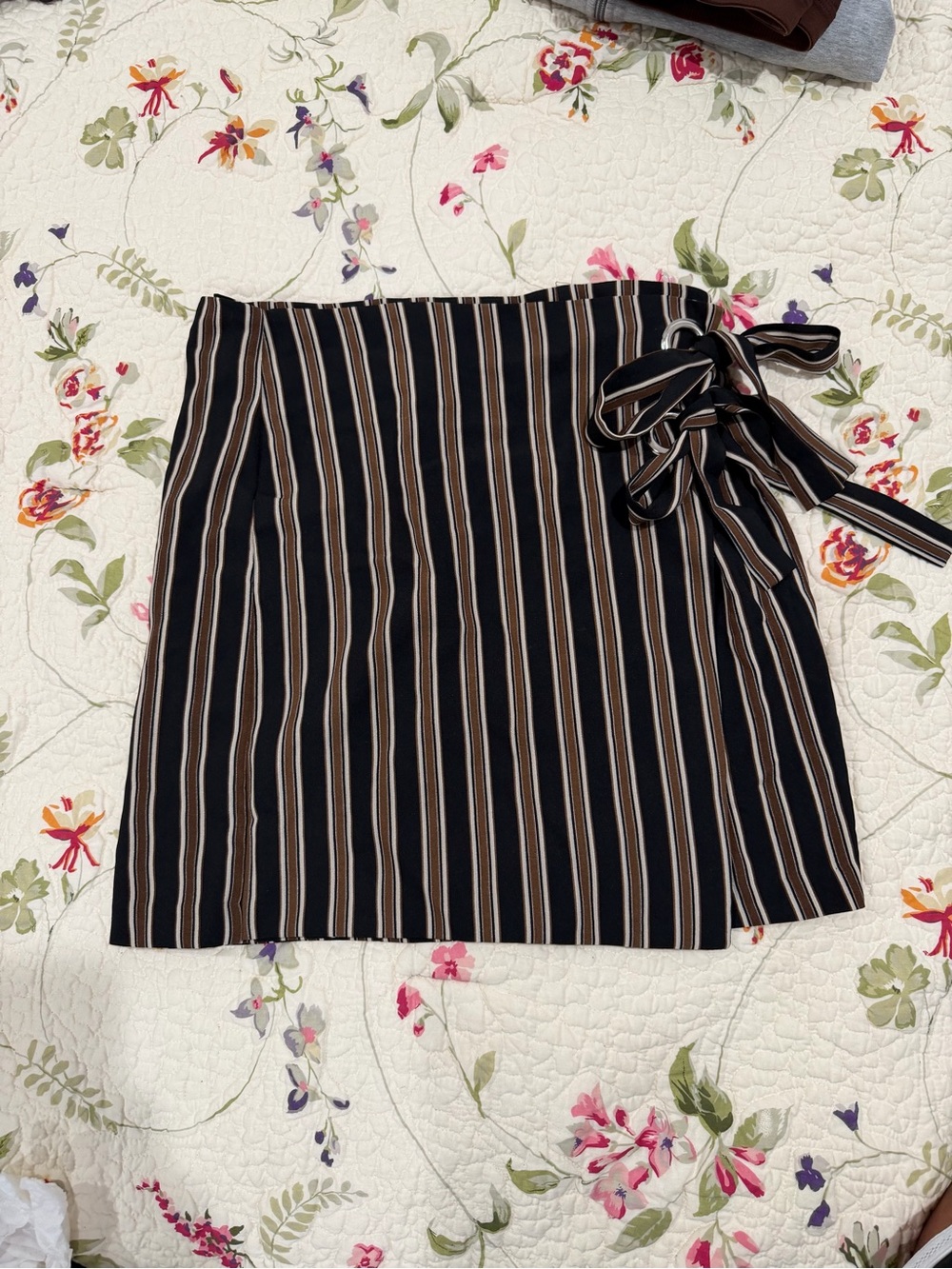 Urban Outfitters Black and Brown Striped Wrap Chinos